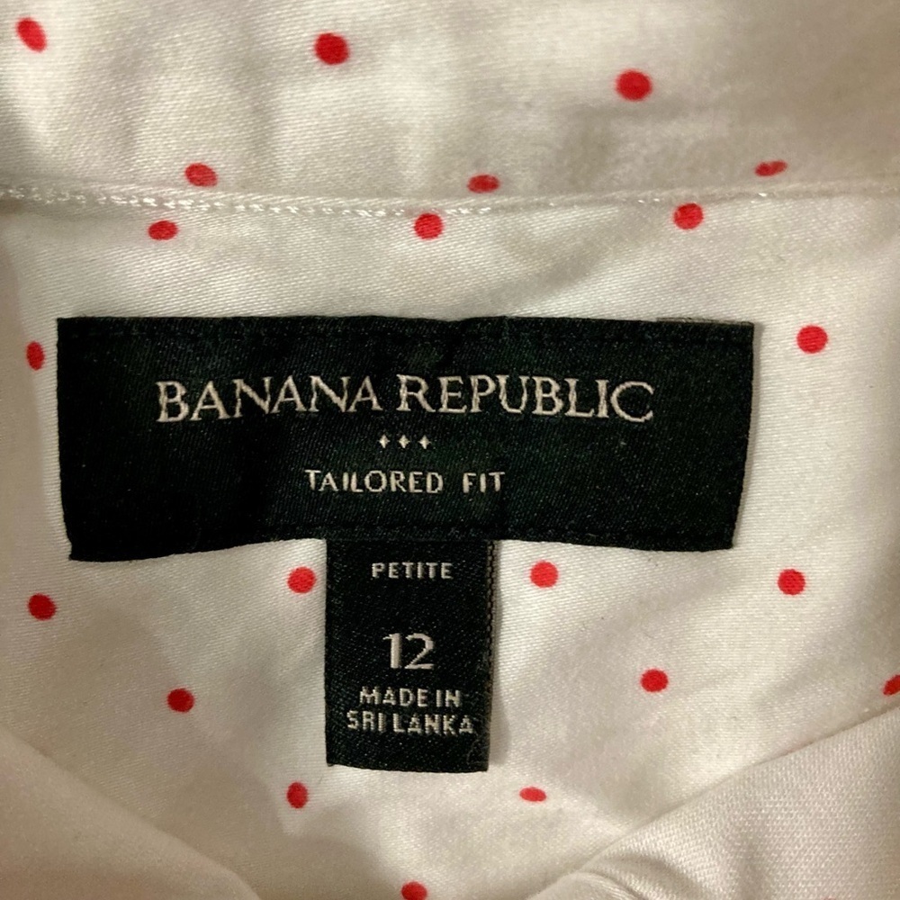 Banana Republic Women’s Size 12 Petite Tailored Fit Button Down Shirt - Picture 3 of 5